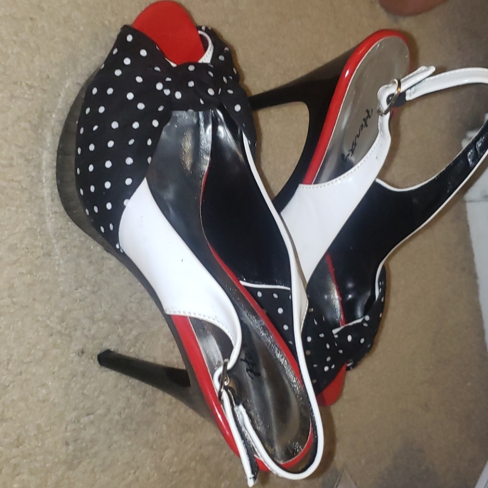 Women heels 👠 - Picture 2 of 2
